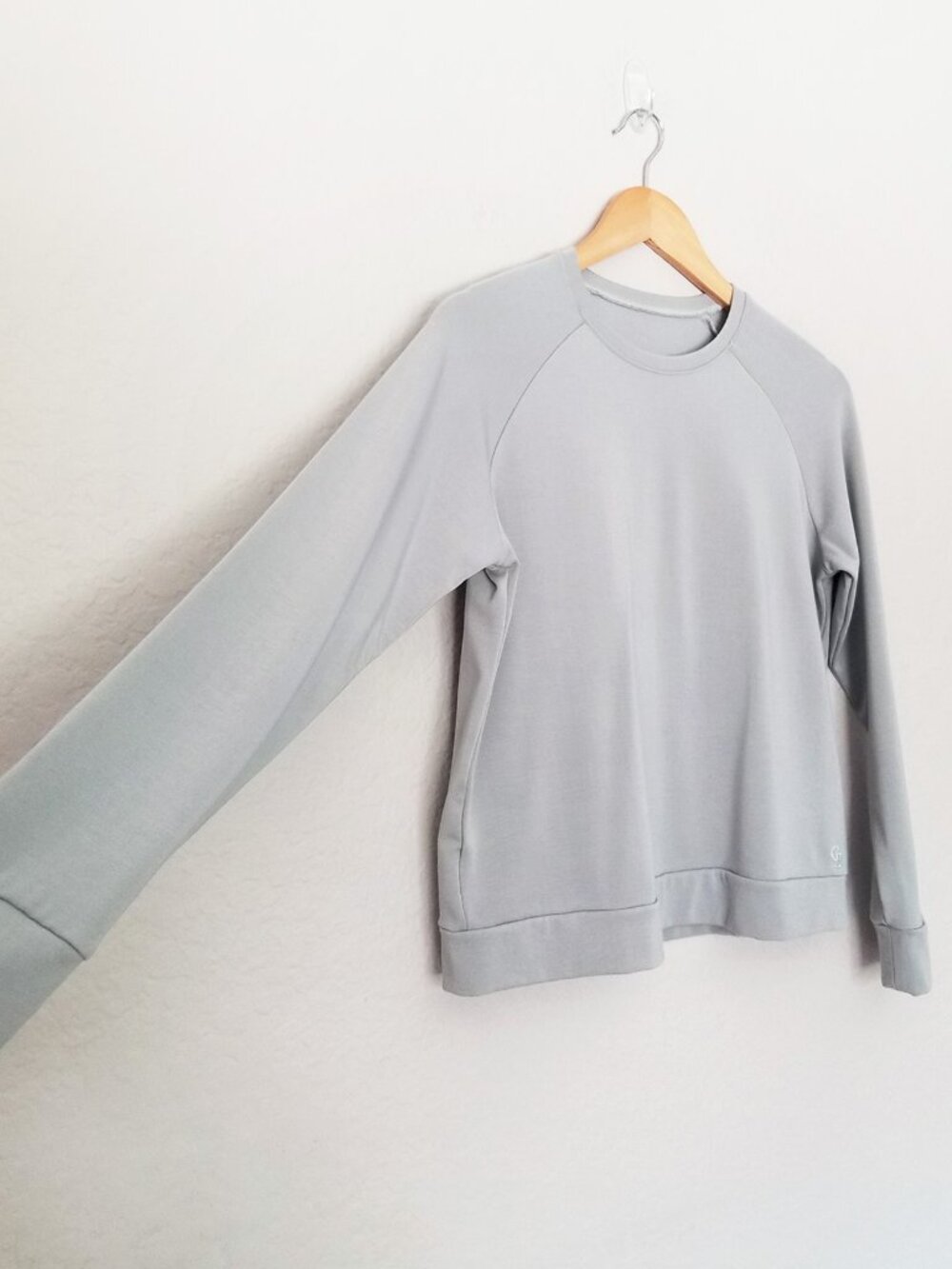 Cozy Earth Brushed Bamboo Pullover Crew Women's S Dawn Blue Gray Lounge SOFT $78 - Picture 13 of 14